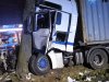 Samochód ciężarowy uderzył w drzewo w miejscowości Obrębiec 18.09.2019r.